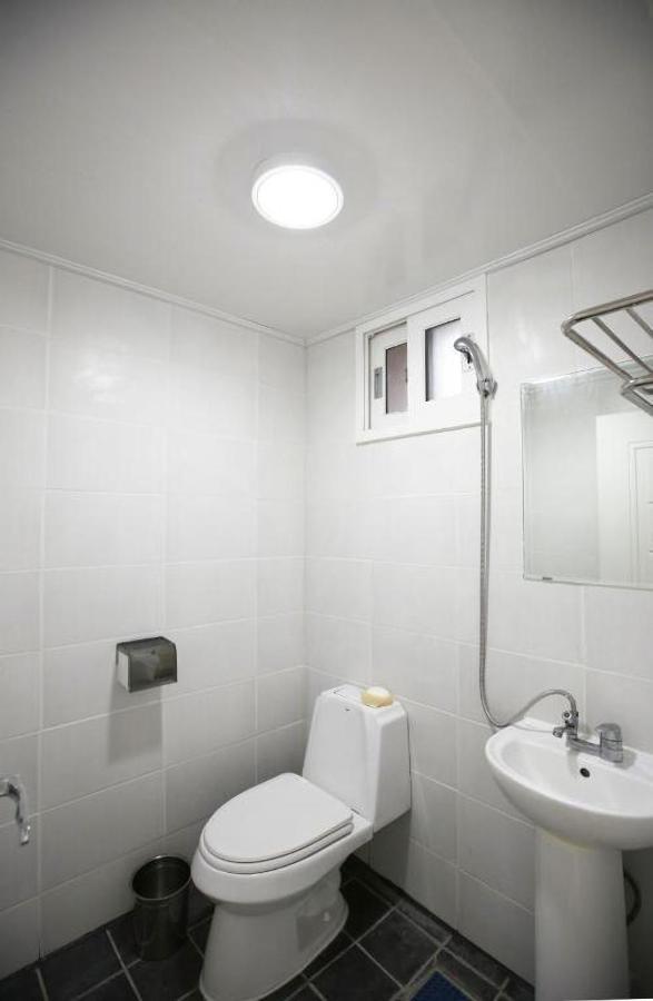 Ian Guesthouse Jeju Dış mekan fotoğraf