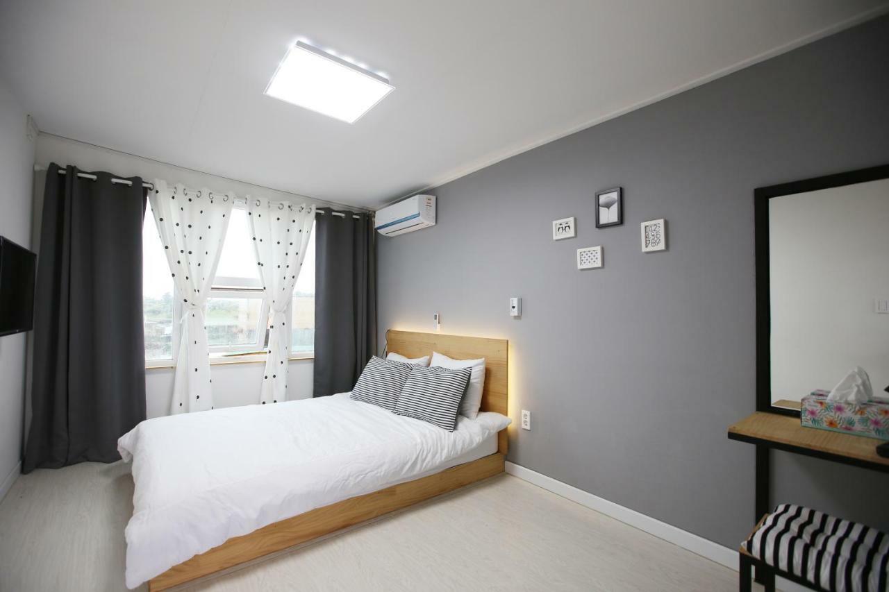 Ian Guesthouse Jeju Dış mekan fotoğraf